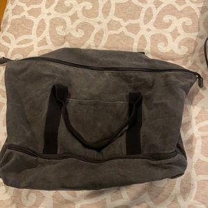 Lo & Sons weekend duffel